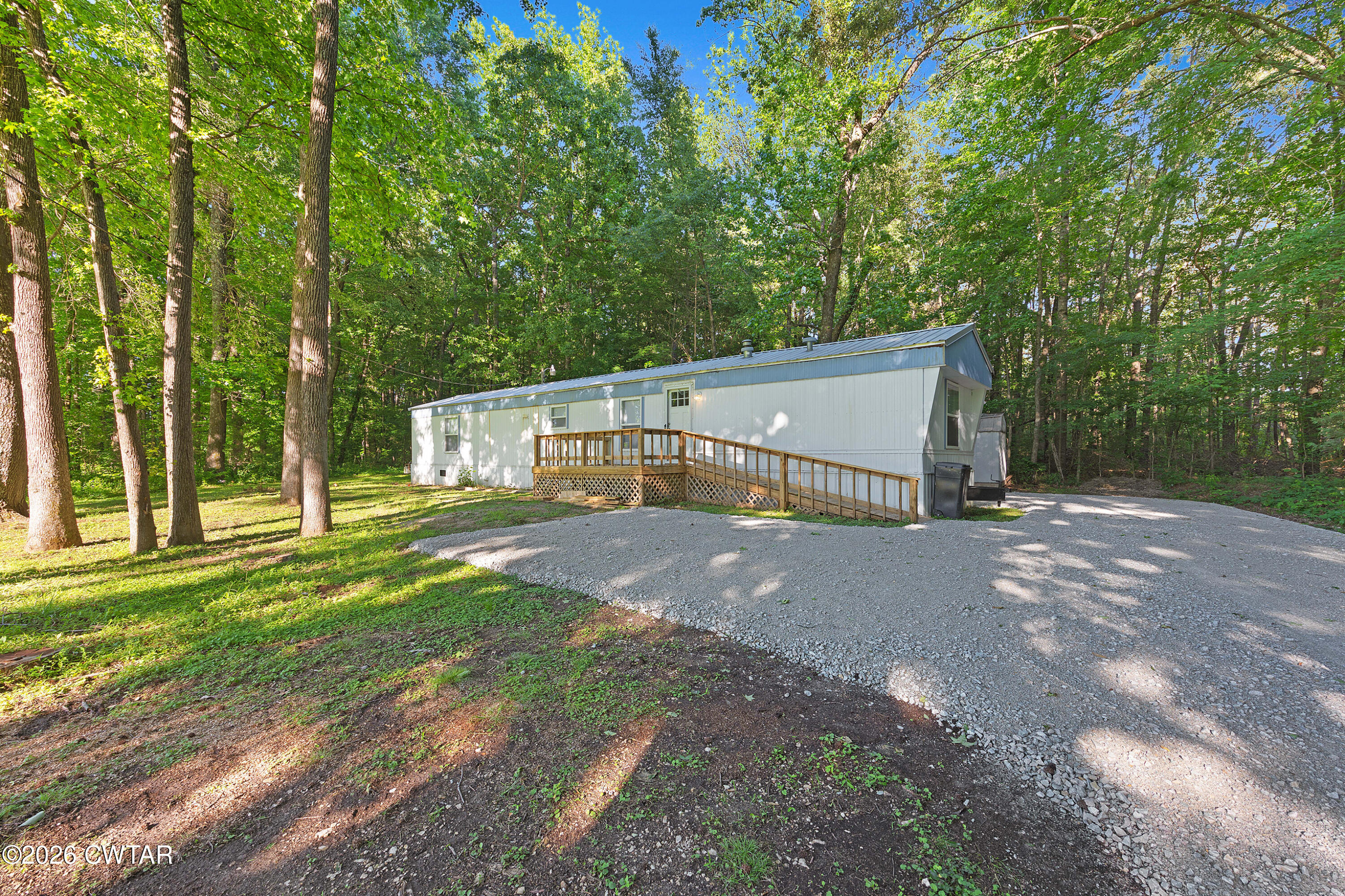 112 White Cemetery Road Wildersville, TN 38388 - Photo 1 of 22 EN4A5871