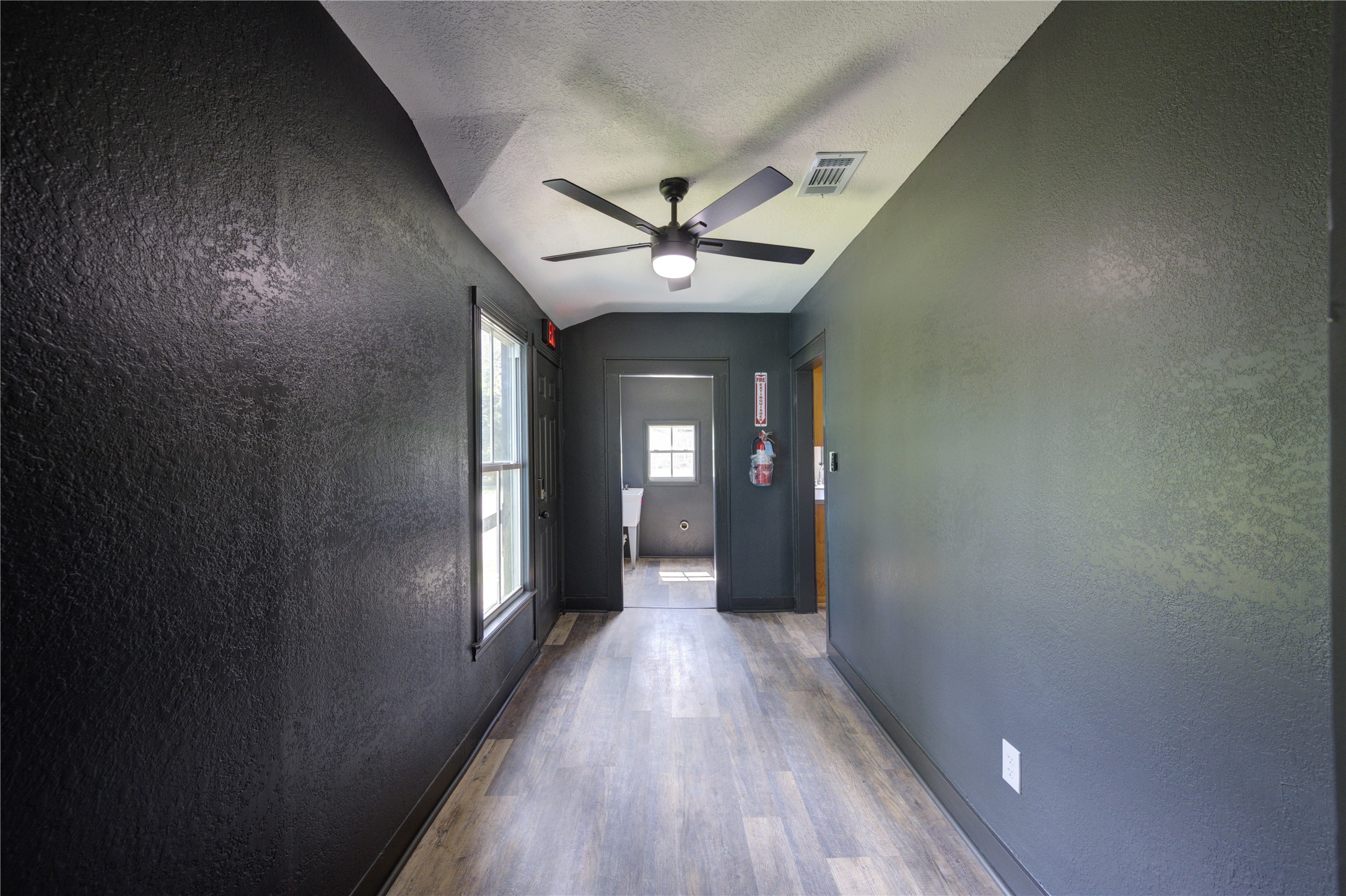 602 East Myrtle Street Angleton, TX 77515 - Photo 29 of 48 Gallery Image 29
