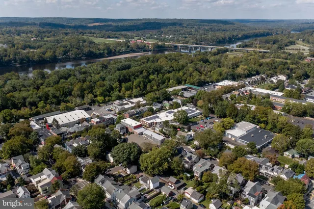 $749,000 | 192 George Street, Lambertville, NJ 08530