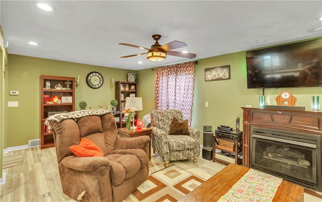 607 Maple Avenue Springdale, PA 15144 - Photo 12 of 25 Gallery Image 12