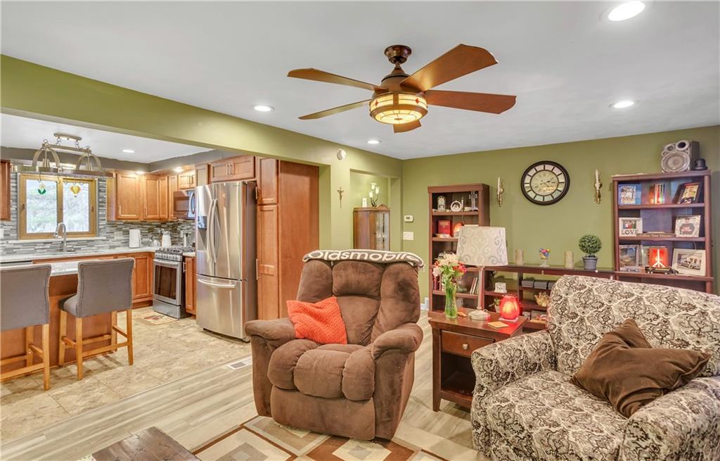 607 Maple Avenue Springdale, PA 15144 - Photo 19 of 25 Gallery Image 19