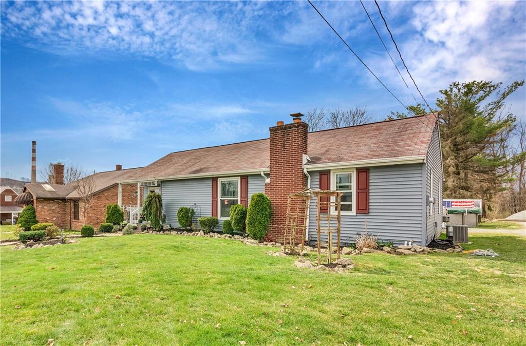607 Maple Avenue Springdale, PA 15144 - Photo 3 of 25 Gallery Image 3