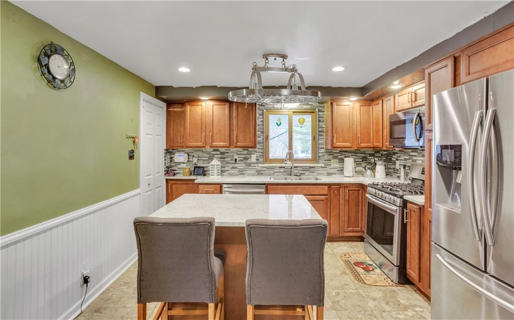 607 Maple Avenue Springdale, PA 15144 - Photo 8 of 25 Gallery Image 8
