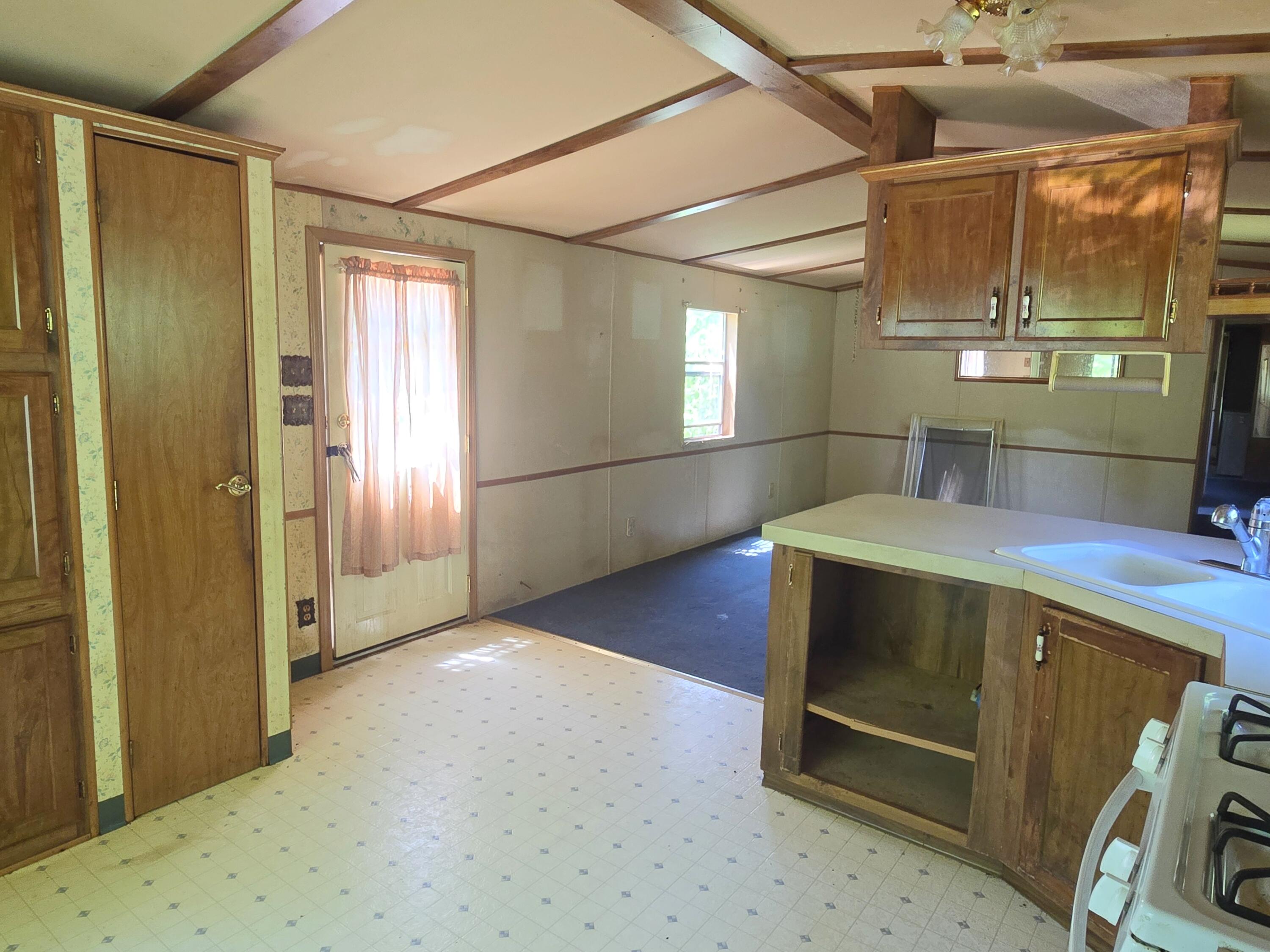 123 Sessions Road Shelby, MI 49455 - Photo 3 of 15 1000041884