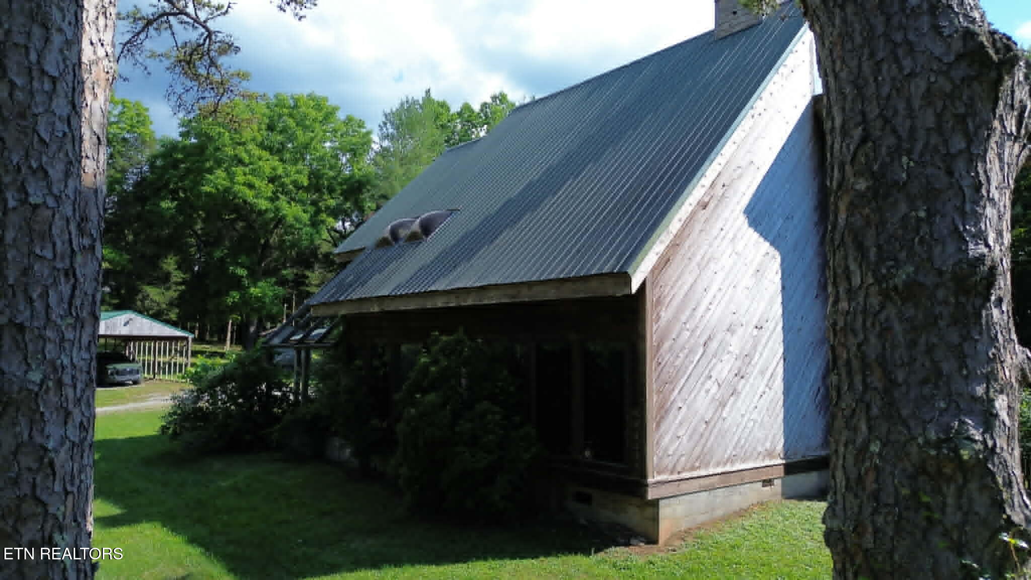 228 Marcella Road Cumberland Gap, TN 37724 - Photo 4 of 34 e54ddc9b-1eae-4ddf-a038-aee1cfe0bd38