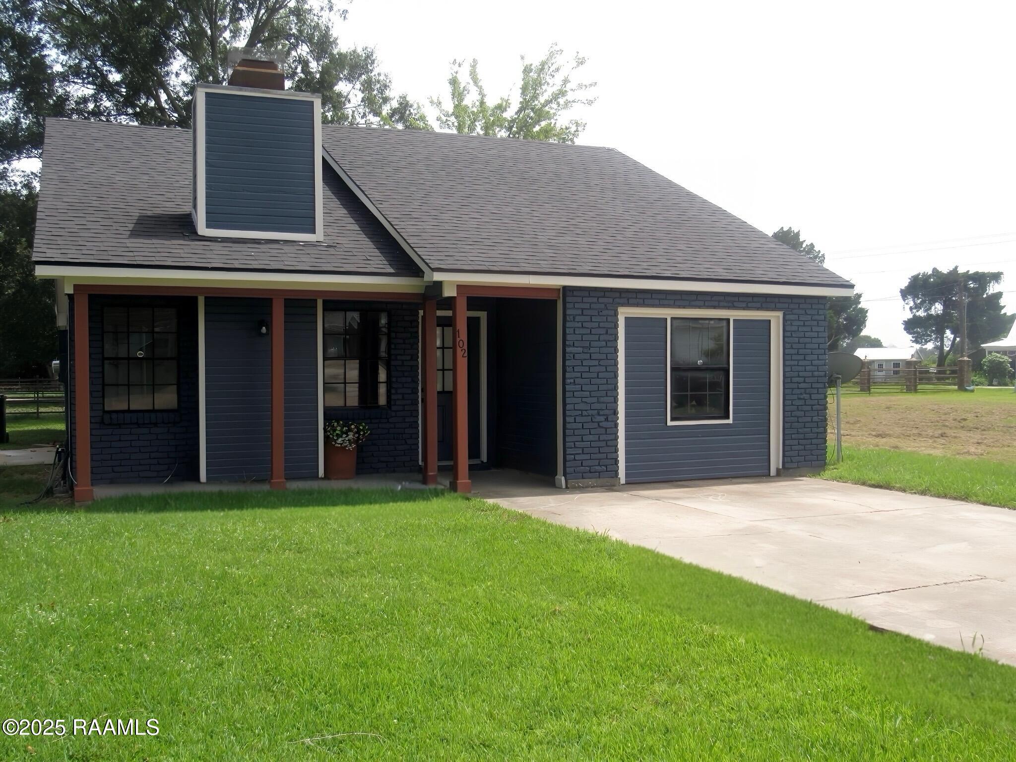 102 Mustang Street Lafayette, LA 70506 - Photo 2 of 14 F8CB18B9-2150-4652-8BBA-59937412165B