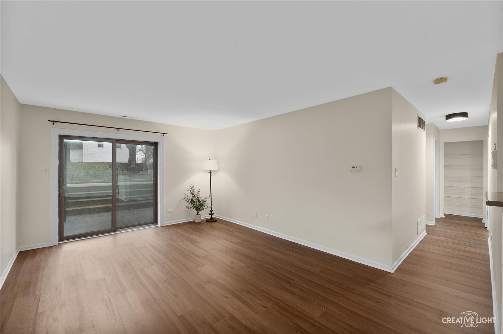 1484 Stonebridge Circle, Unit B3 Wheaton, IL 60189 - Photo 3 of 17