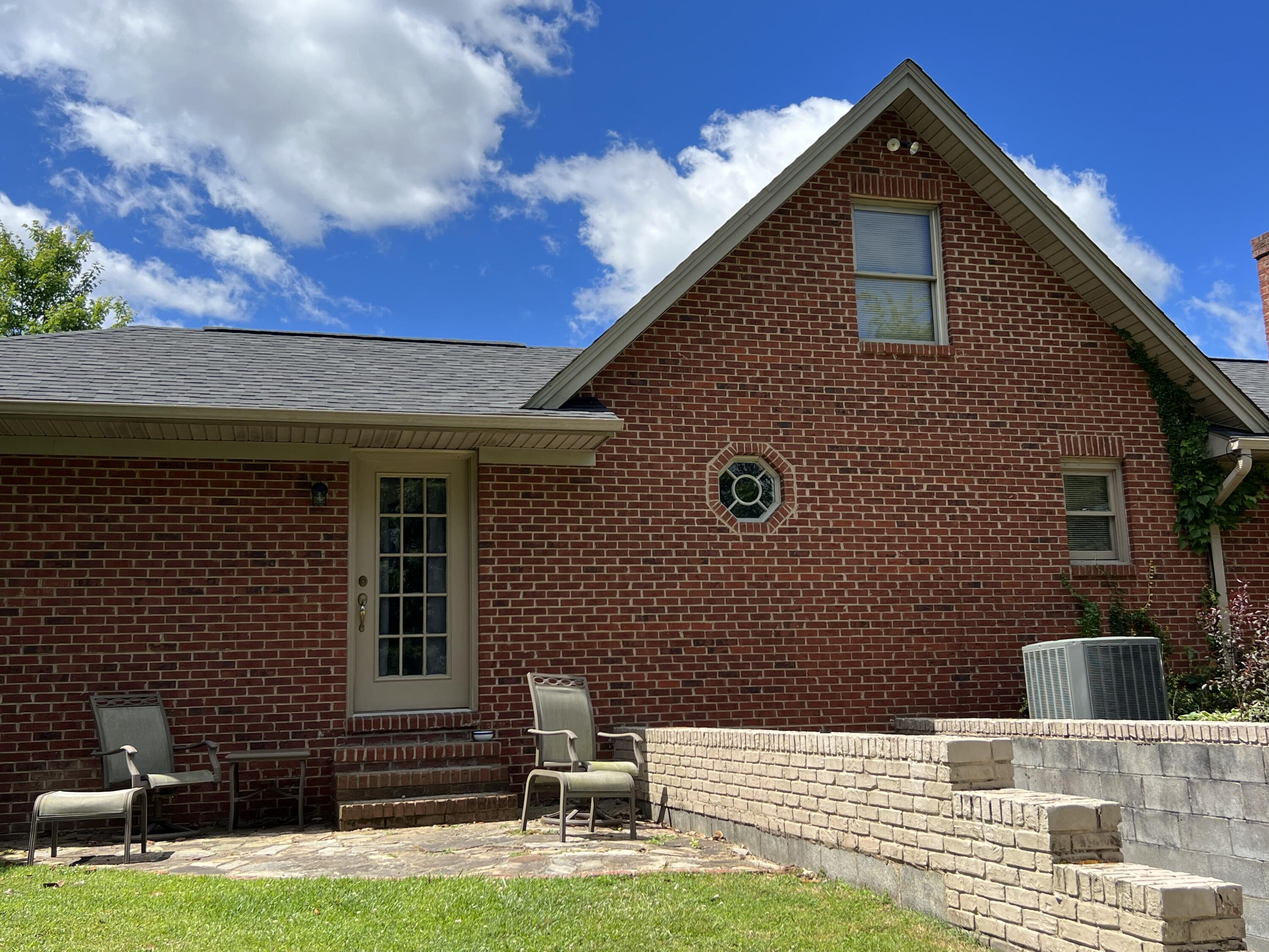 890 County Farm Road London, KY 40741 - Photo 9 of 37 9B9FF6F1-B999-4A48-8AE2-5DE942B295A4