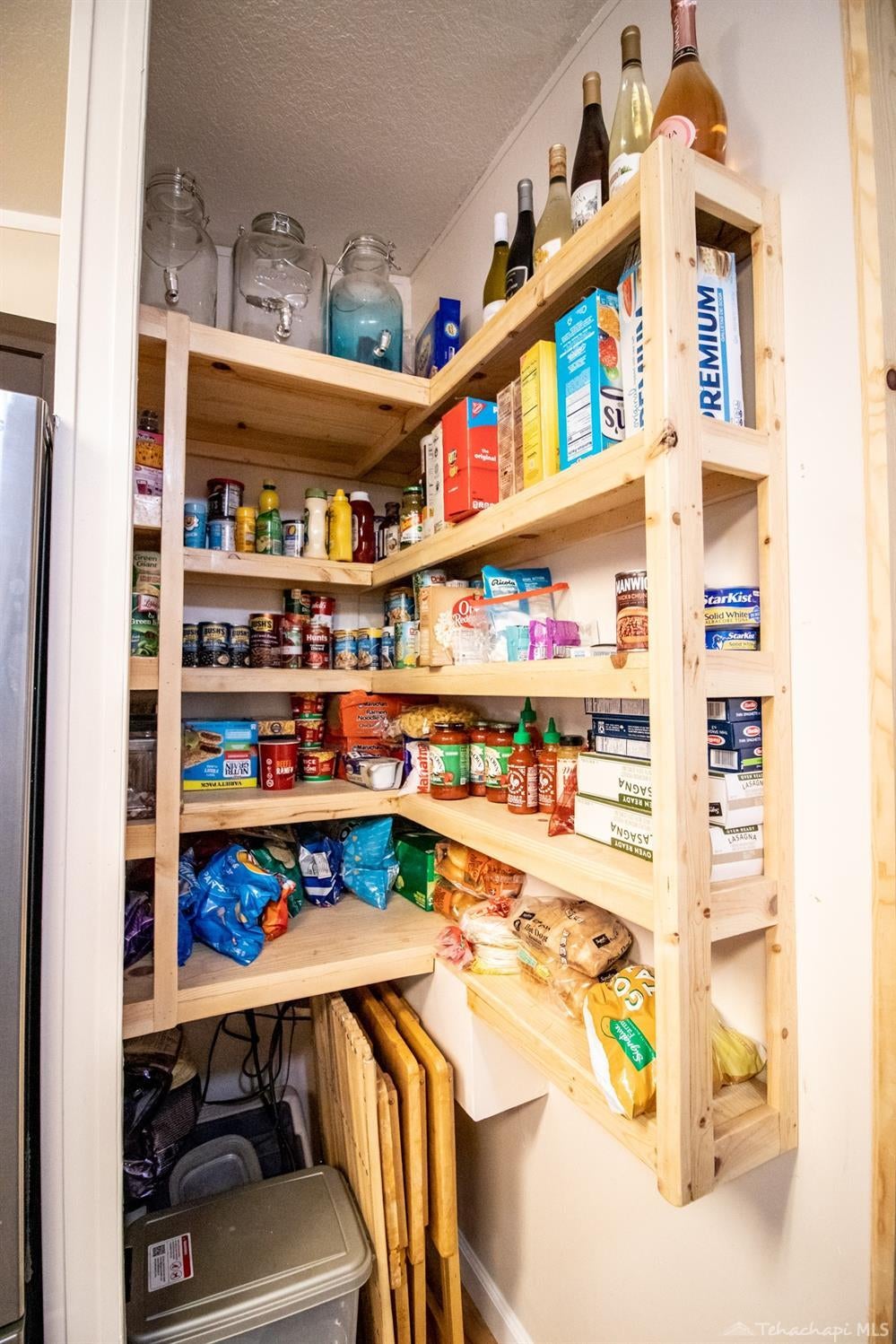 10945 Cameron Canyon Road Tehachapi, CA 93501 - Photo 6 of 75 Gallery Image 6