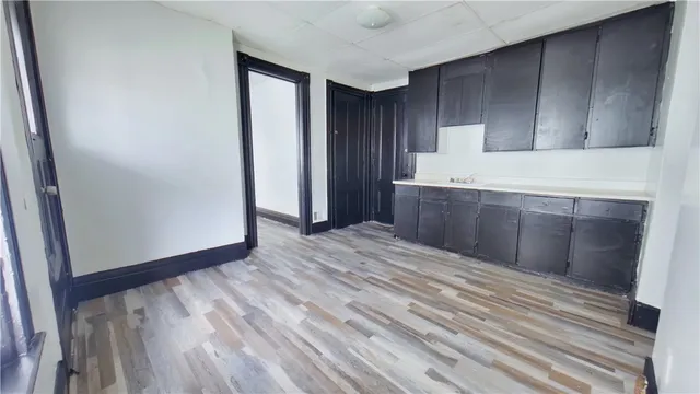 $950 | 6-7 Calihan Park, Rochester, NY 14606