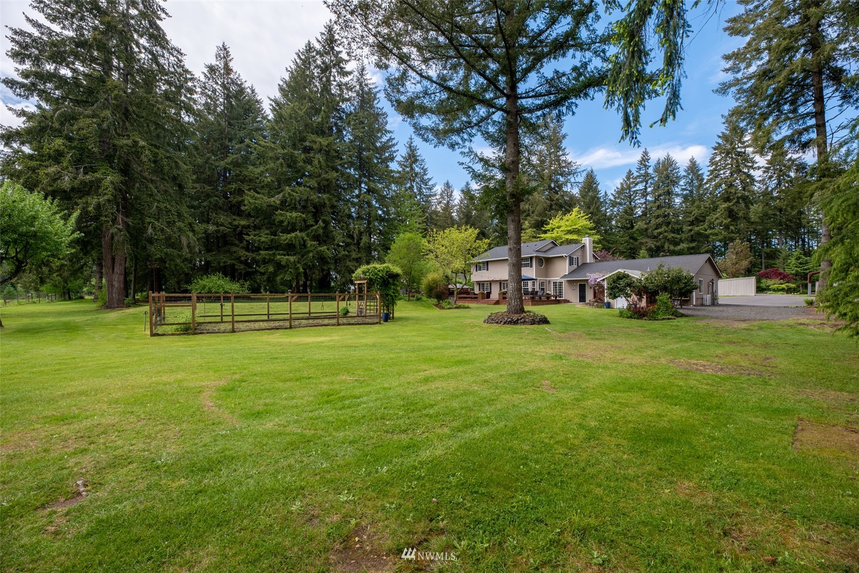 3517 Sapp Road Southwest Olympia, WA 98512 - Photo 12 of 39 Gallery Image 12
