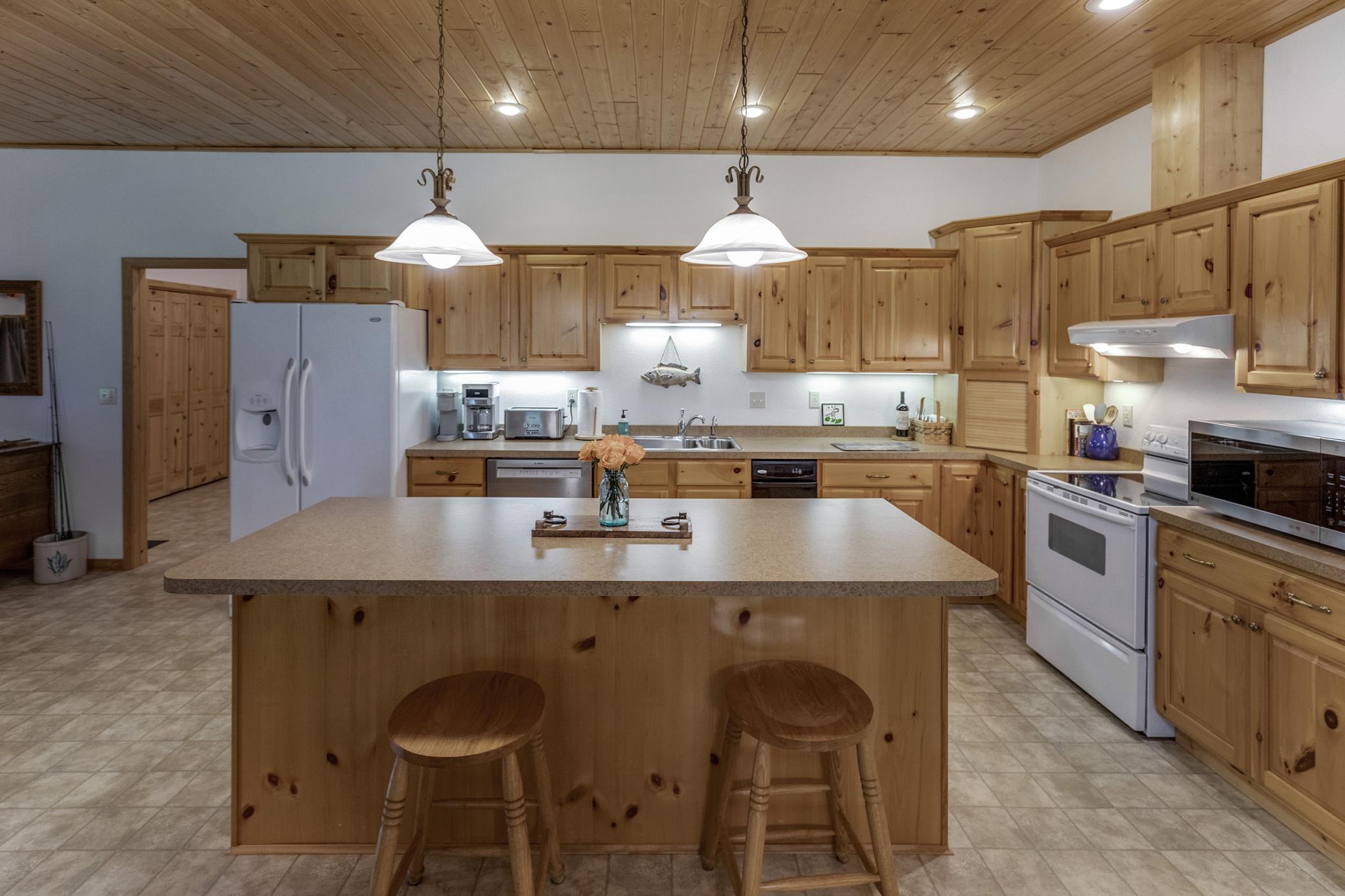 11027 Oak Point Road Northwest Cass Lake, MN 56633 - Photo 4 of 43