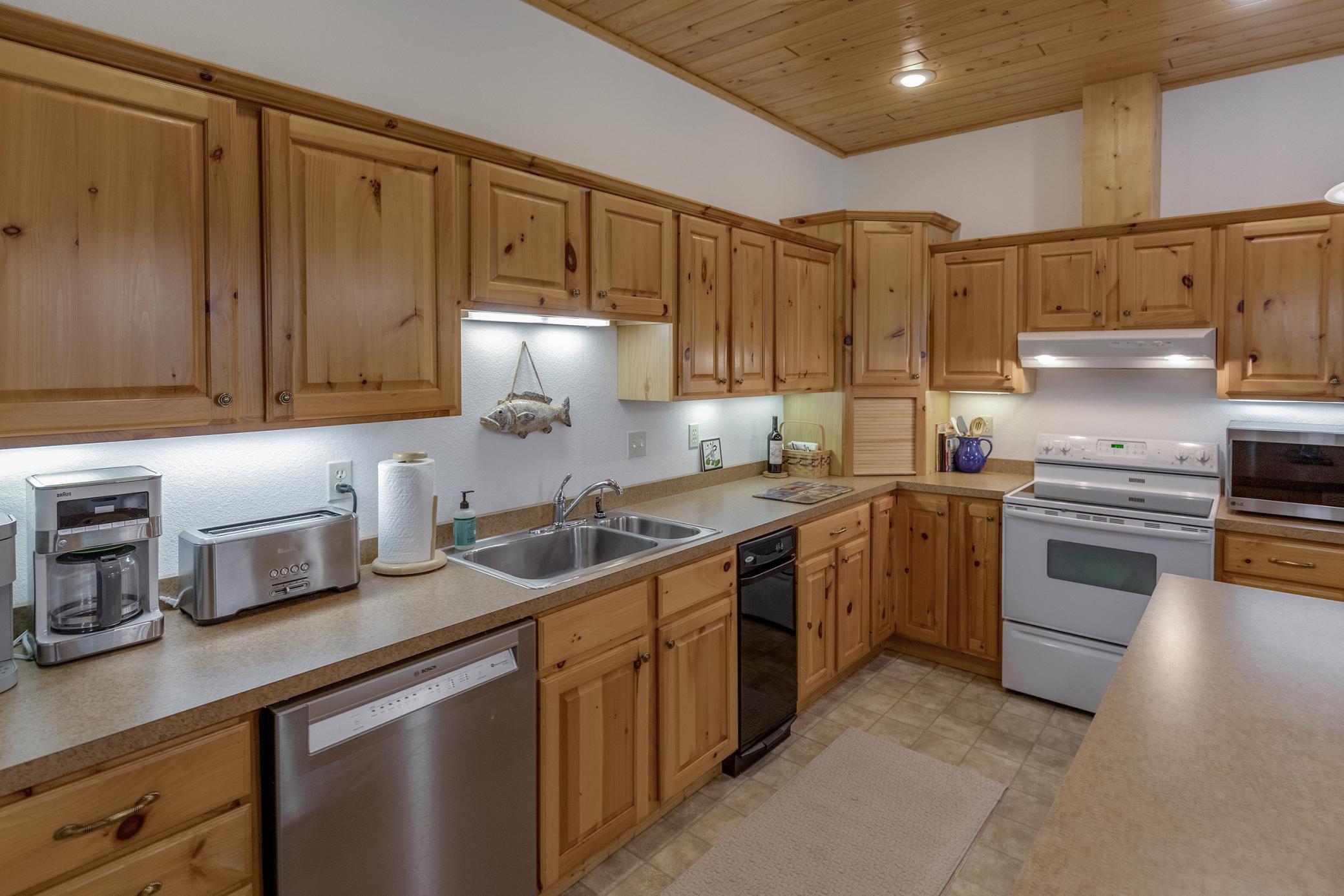 11027 Oak Point Road Northwest Cass Lake, MN 56633 - Photo 9 of 43