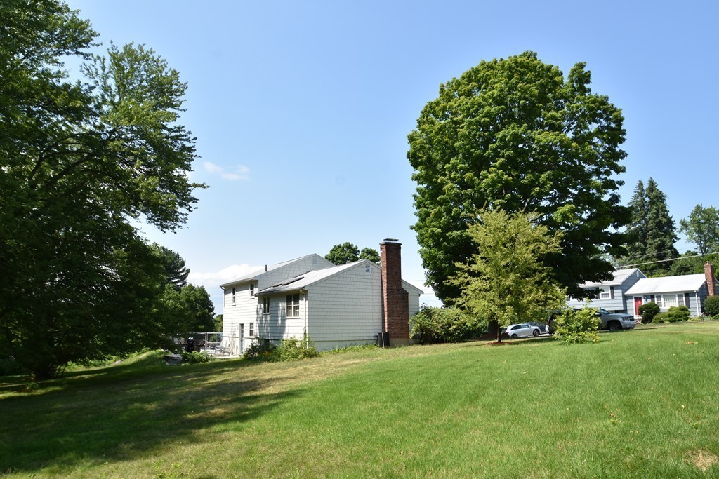 25 Robin Hood Road Marlborough, MA 01752 - Photo 16 of 20 Gallery Image 16