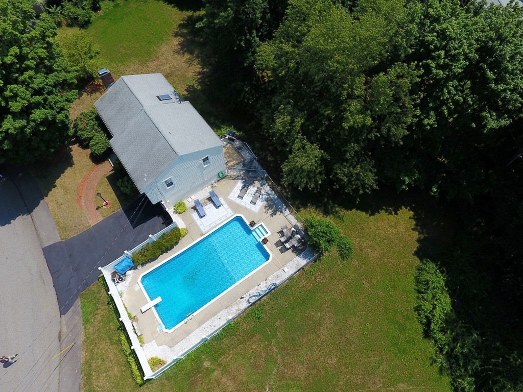 25 Robin Hood Road Marlborough, MA 01752 - Photo 18 of 20 Gallery Image 18