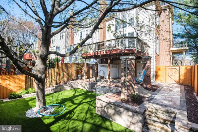 $869,900 | 9963 Foxborough Circle, Rockville, MD 20850