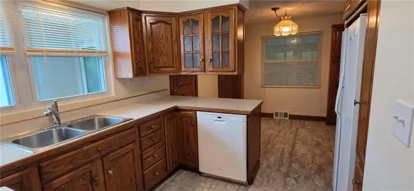 $185,000 | 156 Oakland Avenue, Uniontown, PA 15401