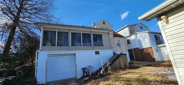 $185,000 | 156 Oakland Avenue, Uniontown, PA 15401