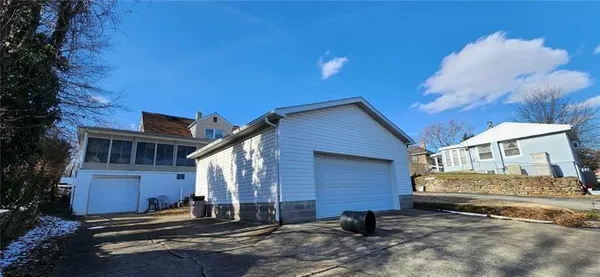 $185,000 | 156 Oakland Avenue, Uniontown, PA 15401