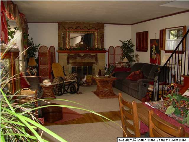 146 Longview Road Staten Island, NY 10301 - Photo 2 of 9 Additional Photo