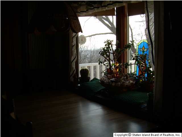 146 Longview Road Staten Island, NY 10301 - Photo 4 of 9 Additional Photo