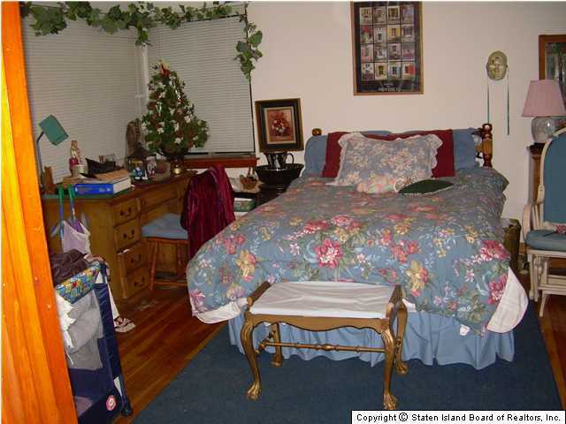 146 Longview Road Staten Island, NY 10301 - Photo 6 of 9 Additional Photo