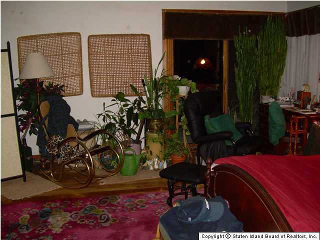 146 Longview Road Staten Island, NY 10301 - Photo 7 of 9 Additional Photo