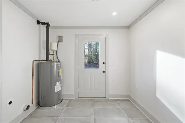 a view of room with elevator