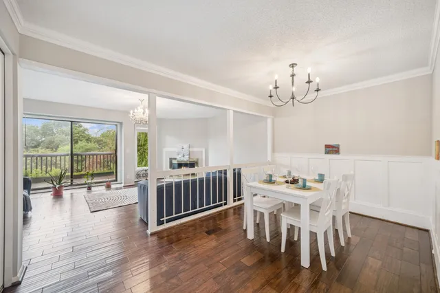 $210,000 | 9052 Neill Lake Road, Unit B, Eden Prairie, MN 55347