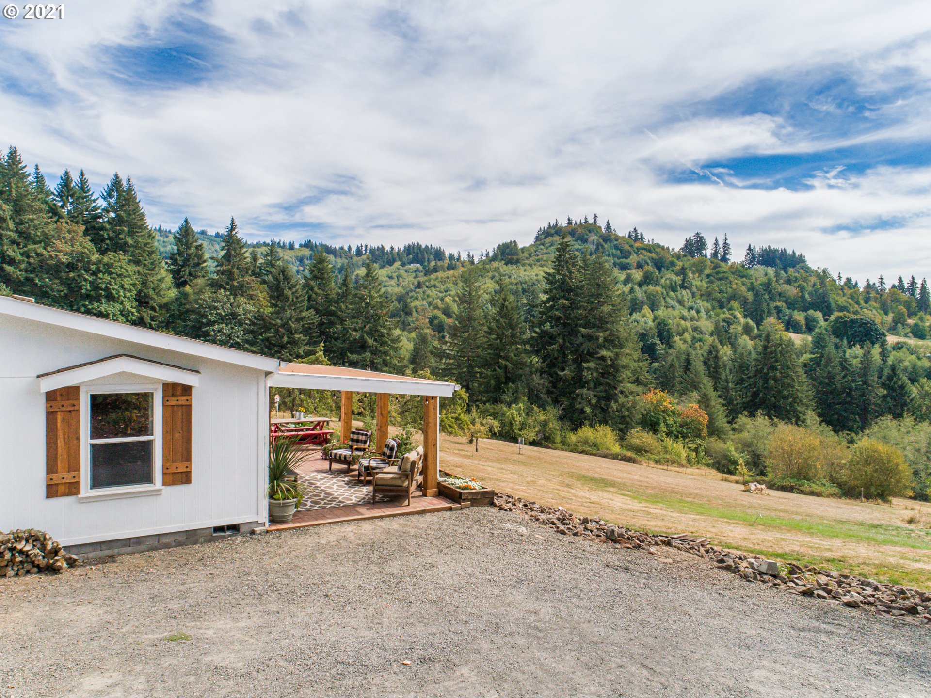 174 Newman Road Kalama, WA 98625 - Photo 3 of 31 View