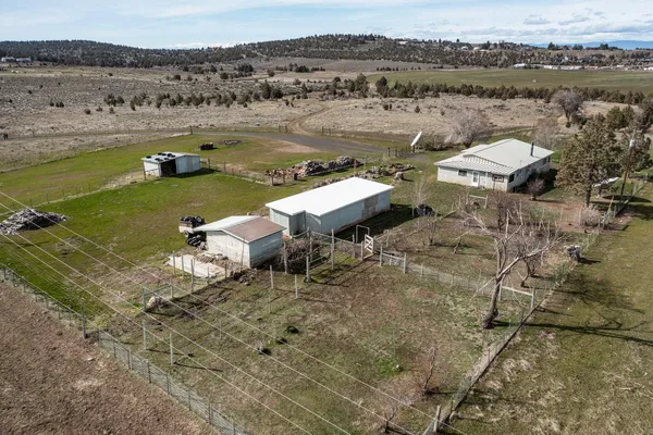 $436,800 | 2748 Northeast Loucks Road, Madras, OR 97741