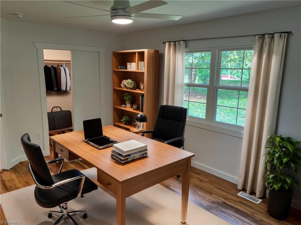 4716 Skylark Road Pfafftown, NC 27040 - Photo 14 of 25 Gallery Image 14