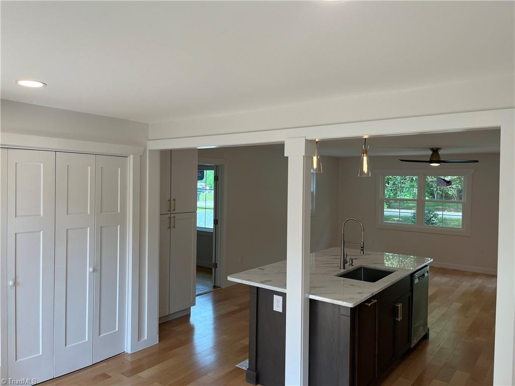 4716 Skylark Road Pfafftown, NC 27040 - Photo 9 of 25 Gallery Image 9