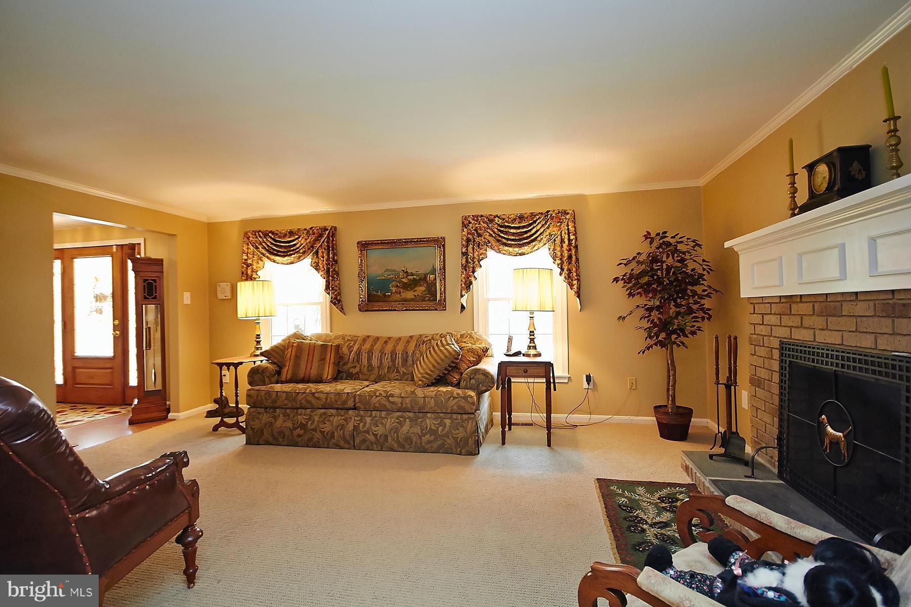 9550 Ritter Road Nokesville, VA 20181 - Photo 5 of 30 Family Room