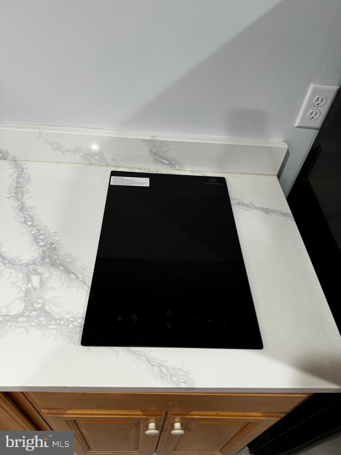 3208 Auchentoroly Terrace Baltimore, MD 21217 - Photo 11 of 25 a sink in a bathroom