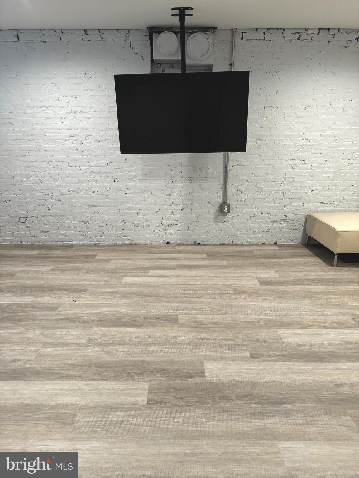 3208 Auchentoroly Terrace Baltimore, MD 21217 - Photo 25 of 25 a view of a terrace