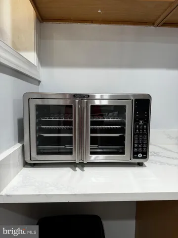 a close view of sink