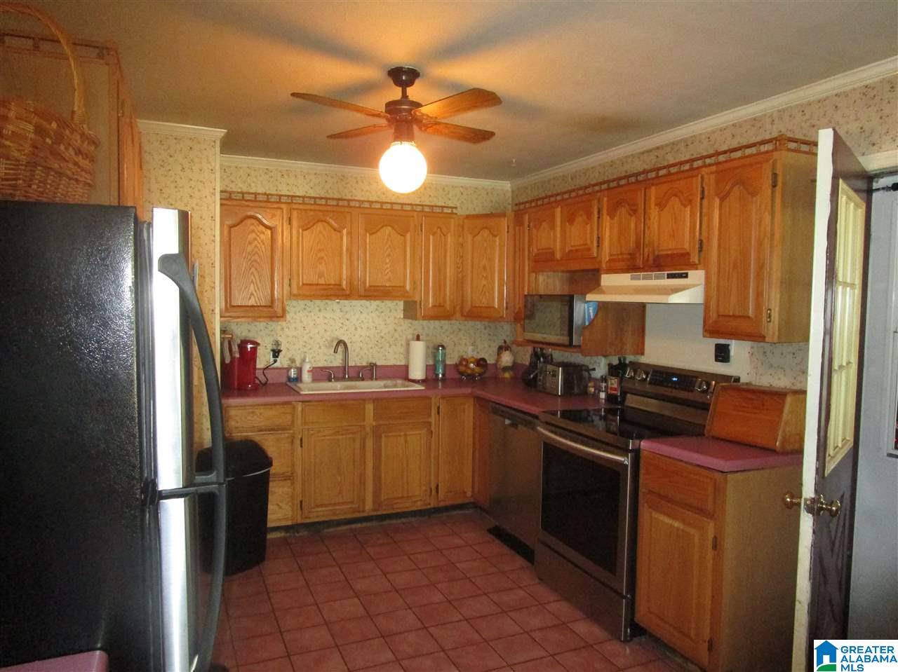 2129 Chapel Hill Road Birmingham, AL 35216 - Photo 7 of 25