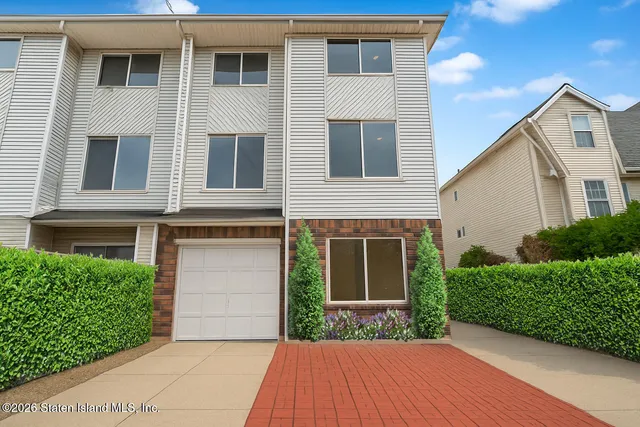 $669,999 | 494 Winant Avenue | Rossville