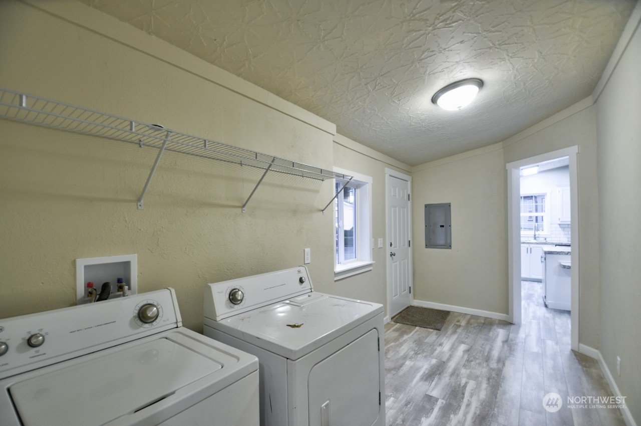 27 South Gee Creek Loop Ridgefield, WA 98642 - Photo 13 of 26 a view of utility room with washer and dryer