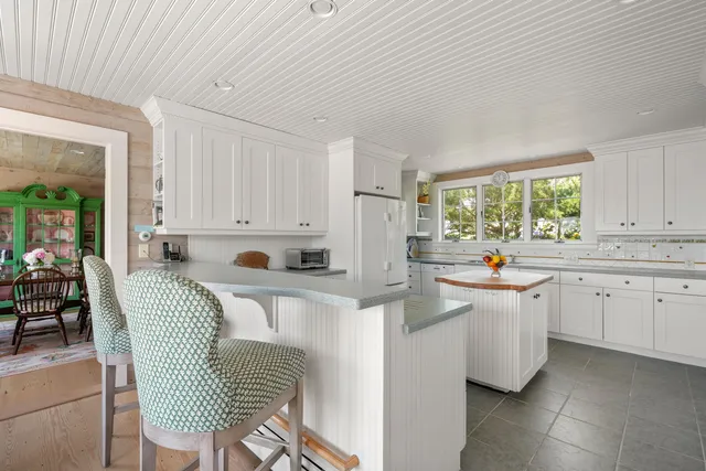 $5,995,000 | 439 Sea View Avenue, Osterville, MA 02655