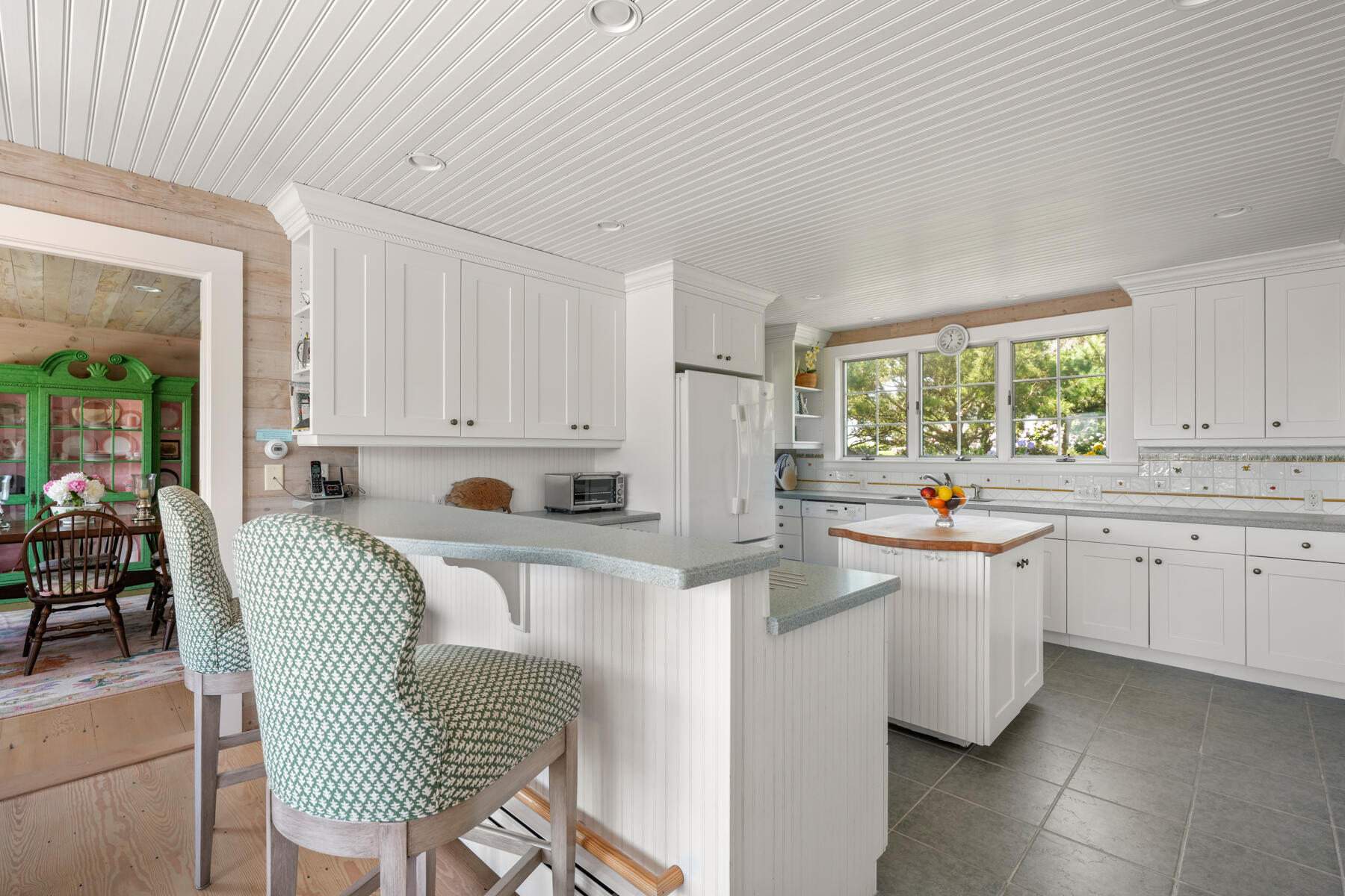 439 Sea View Avenue Osterville, MA 02655 - Photo 15 of 36 15