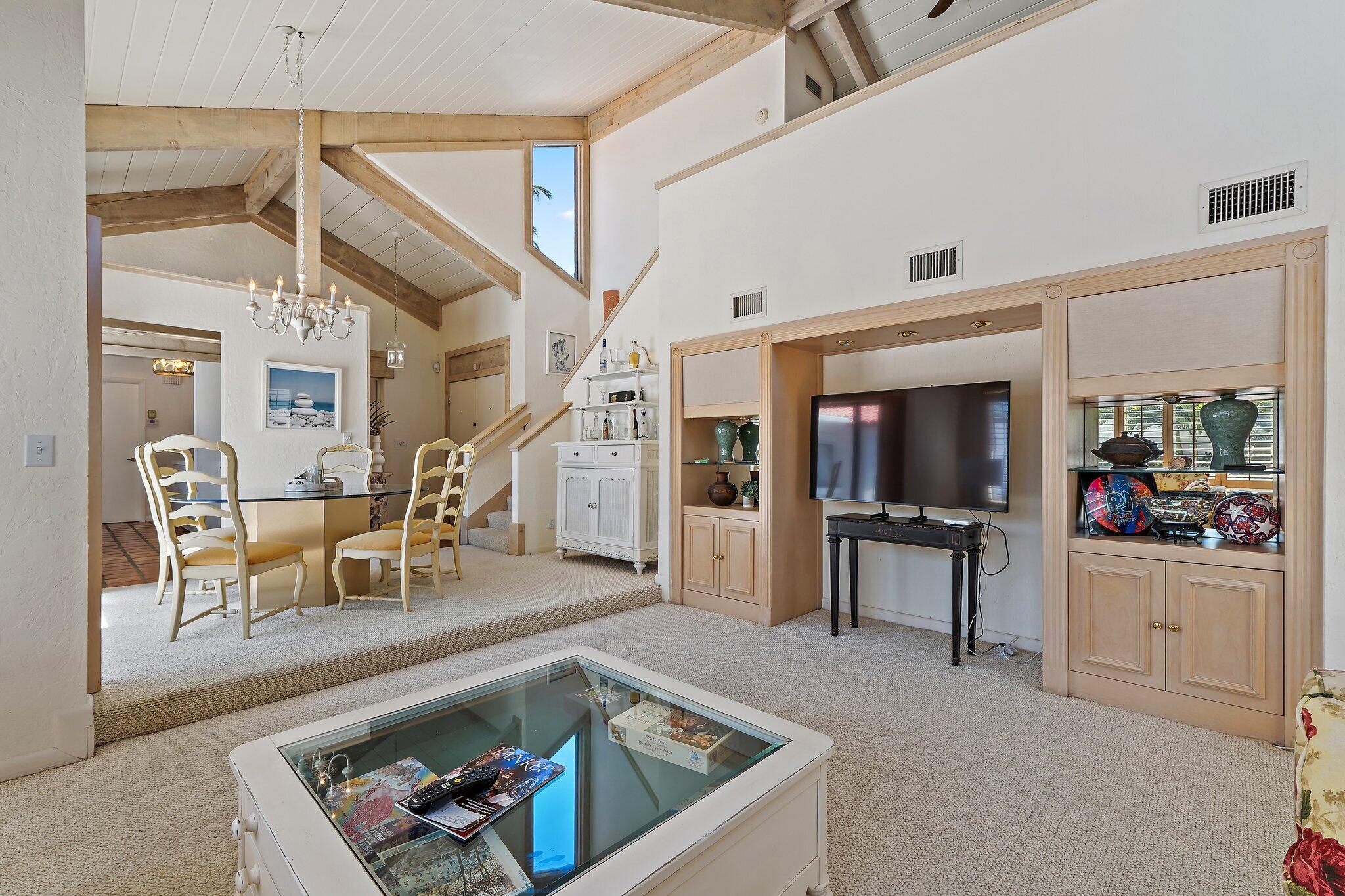 131 Bonefish Circle Jupiter, FL 33477 - Photo 12 of 48 Living Room