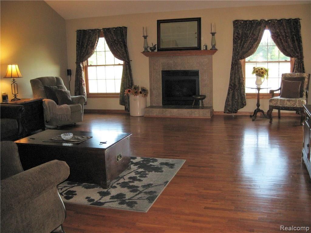 11765 Lambs Road Memphis, MI 48041 - Photo 6 of 45 Living Room (5).JPG