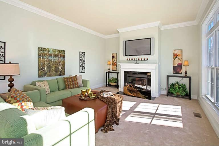 4007 Hummer Road Annandale, VA 22003 - Photo 14 of 30 Family Room