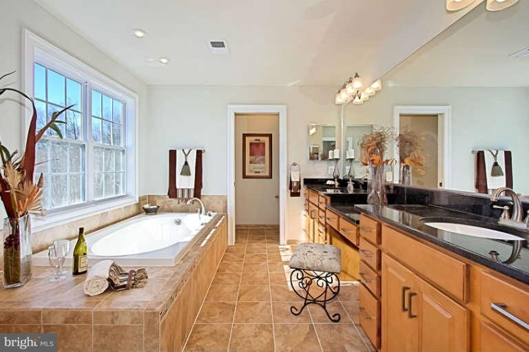 4007 Hummer Road Annandale, VA 22003 - Photo 19 of 30 Bath (Master)