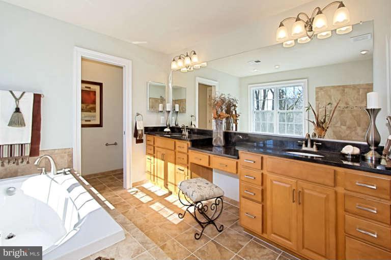 4007 Hummer Road Annandale, VA 22003 - Photo 20 of 30 Bath (Master)