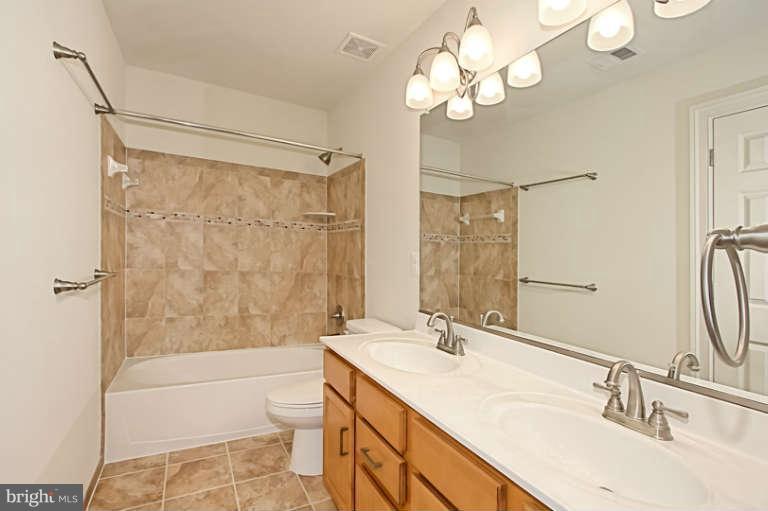 4007 Hummer Road Annandale, VA 22003 - Photo 25 of 30 Secondary Bathroom