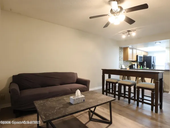 $1,500 | 3147 Sir Hamilton Circle, Unit 10, Titusville, FL 32780