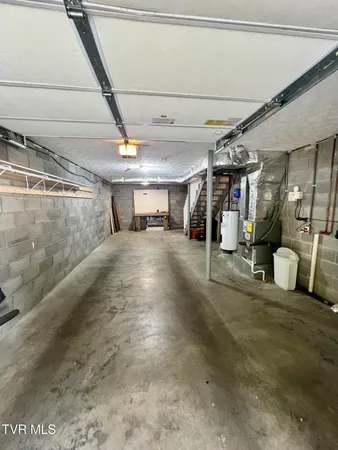 $174,900 | 660 Beaverview Drive, Unit 660, Bristol, VA 24201